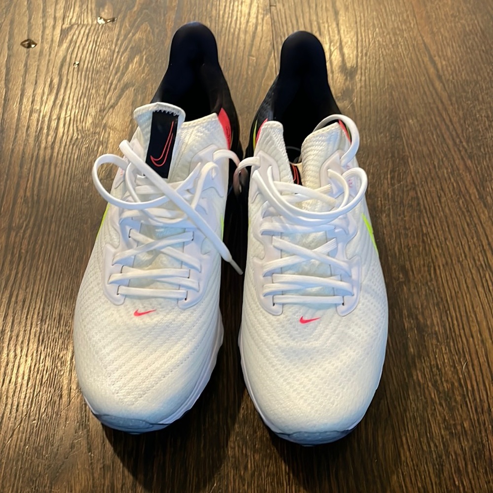 Nike Golf flynit air zoom shoes. Size 10.5